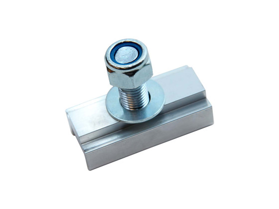 Tillbehörsset f/mont. av underkörningsskydd