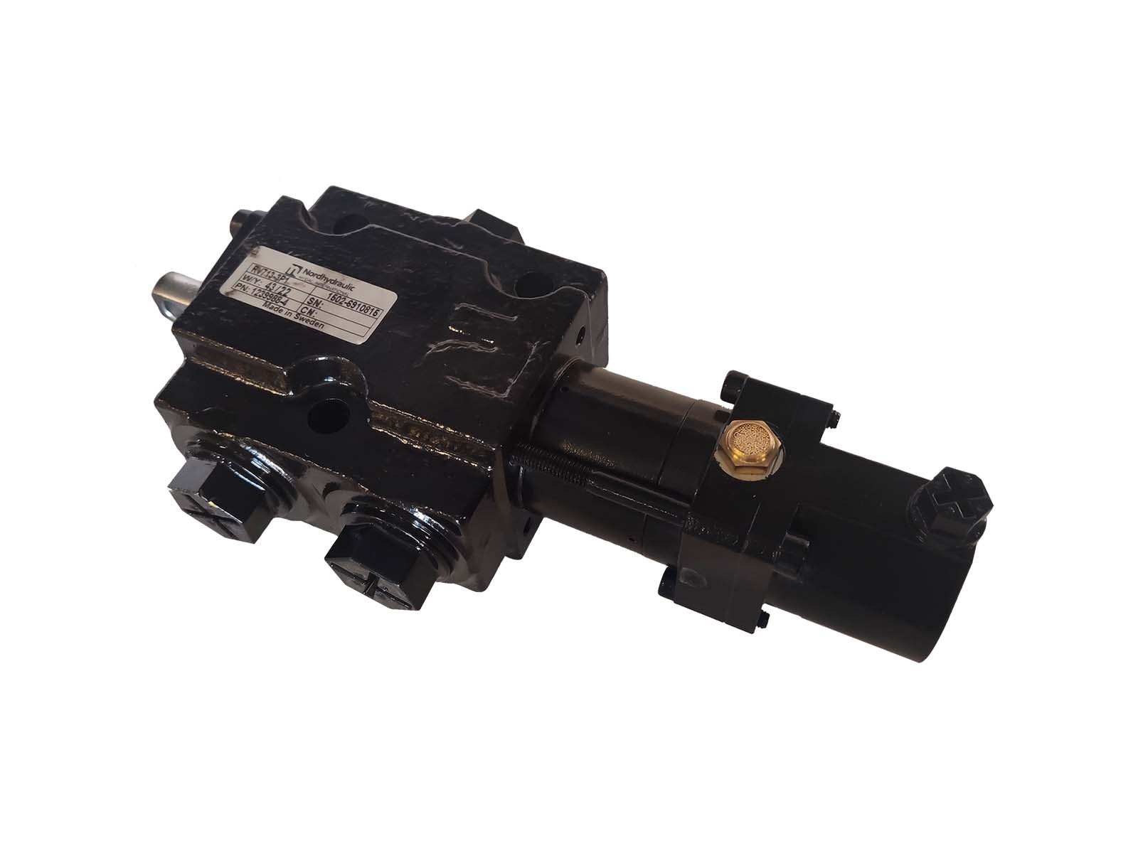 NH Vælgeventil pneumatisk RV713 3/4"