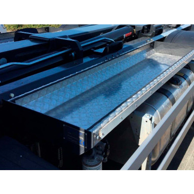 Nätlåda L2000xB550xD140 m/kantprofil